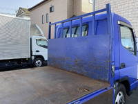 三菱ふそうキャンター平ボディ小型（2t・3t）[写真12]