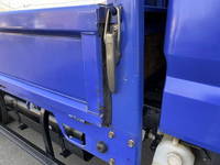 三菱ふそうキャンター平ボディ小型（2t・3t）[写真14]