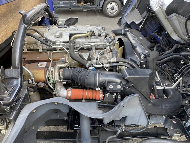 三菱ふそうキャンター平ボディ小型（2t・3t）[写真22]