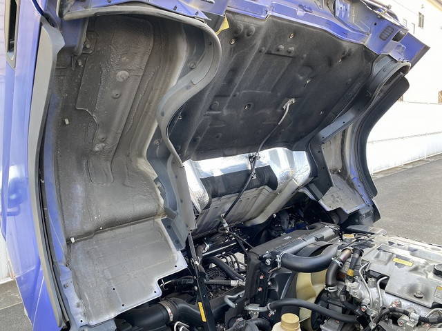 三菱ふそうキャンター平ボディ小型（2t・3t）[写真25]