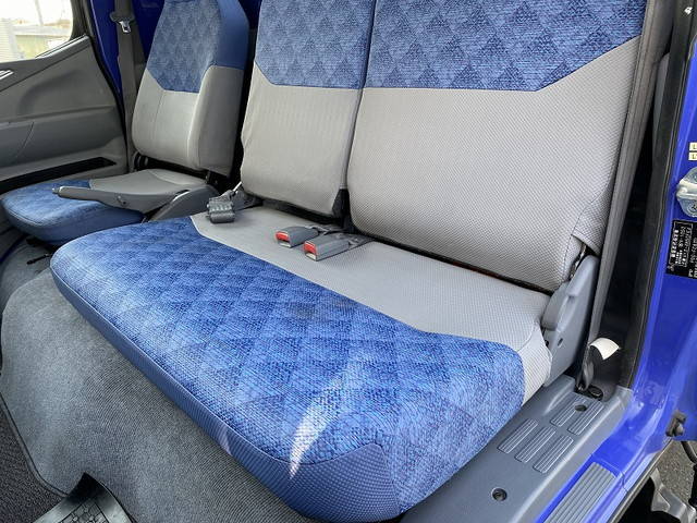 三菱ふそうキャンター平ボディ小型（2t・3t）[写真31]