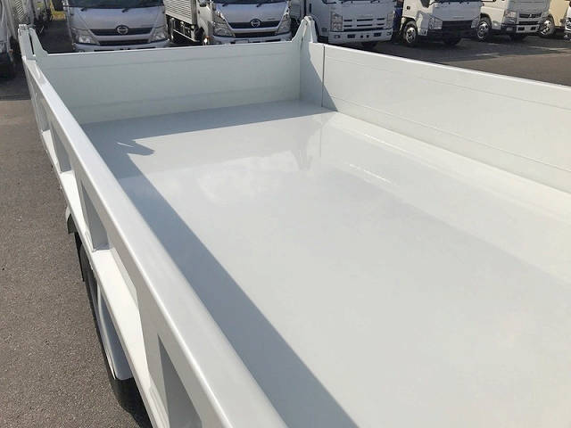 三菱ふそうキャンターダンプ小型（2t・3t）[写真10]