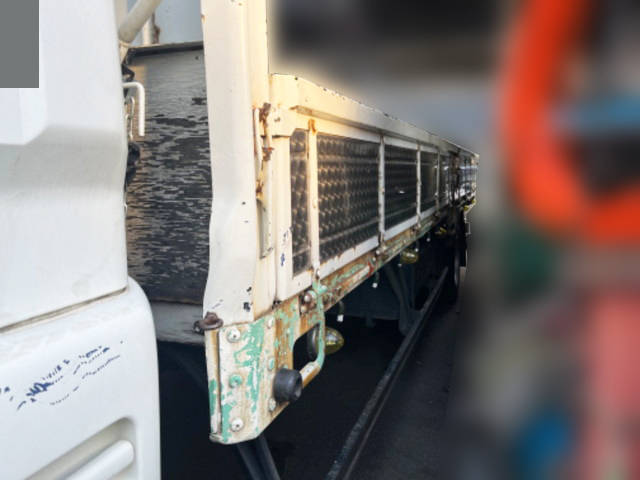 三菱ふそうファイター平ボディ中型（4t）[写真12]