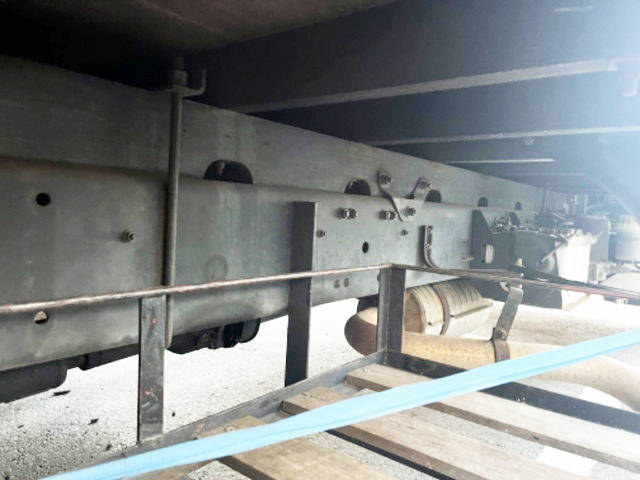 三菱ふそうファイター平ボディ中型（4t）[写真15]