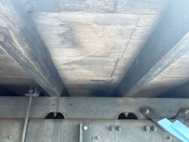 三菱ふそうファイター平ボディ中型（4t）[写真16]