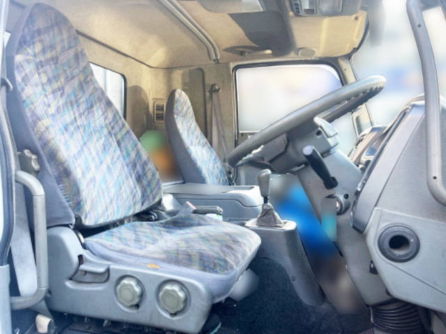 三菱ふそうファイター平ボディ中型（4t）[写真21]