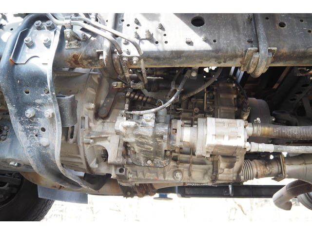 三菱ふそうファイタークレーン4段中型（4t）[写真24]