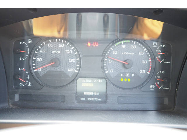 三菱ふそうファイタークレーン4段中型（4t）[写真39]