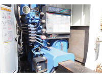 三菱ふそうファイタークレーン4段中型（4t）[写真09]