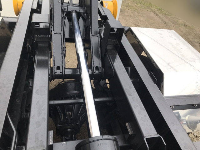 いすゞエルフコンテナ専用車小型（2t・3t）[写真12]