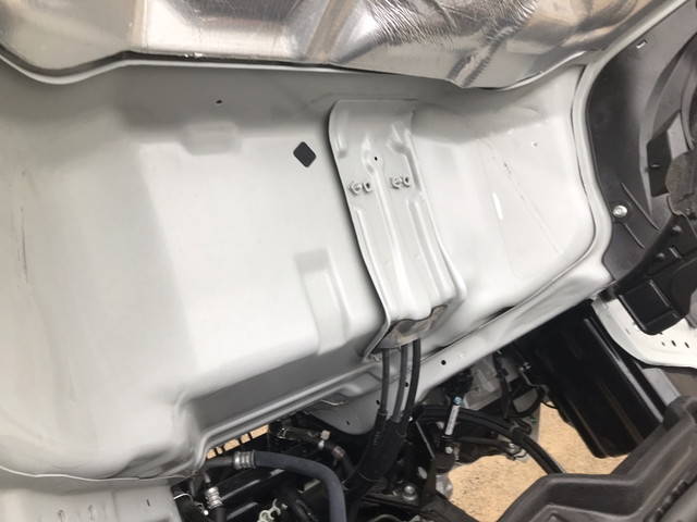 いすゞエルフコンテナ専用車小型（2t・3t）[写真18]