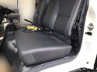 いすゞエルフコンテナ専用車小型（2t・3t）[写真21]