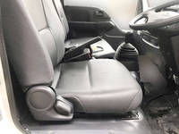 いすゞエルフコンテナ専用車小型（2t・3t）[写真22]