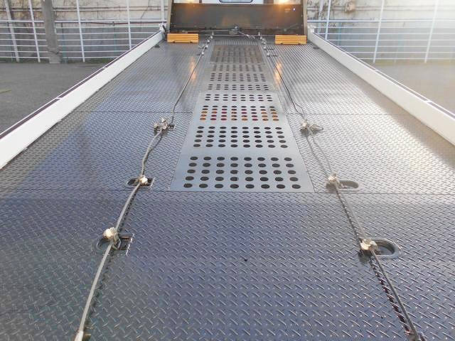 いすゞエルフセーフティローダー小型（2t・3t）[写真11]