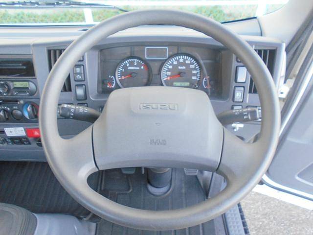 いすゞエルフセーフティローダー小型（2t・3t）[写真30]