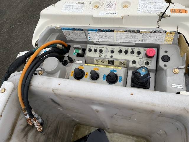 日野デュトロ高所作業車小型（2t・3t）[写真13]