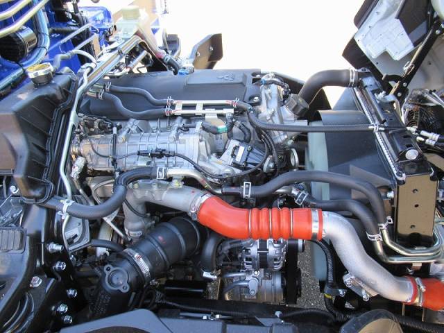 三菱ふそうキャンタークレーン5段小型（2t・3t）[写真10]