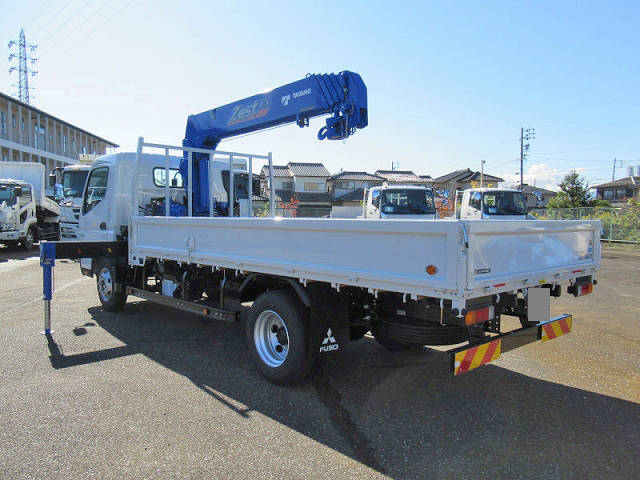 三菱ふそうキャンタークレーン5段小型（2t・3t）[写真02]