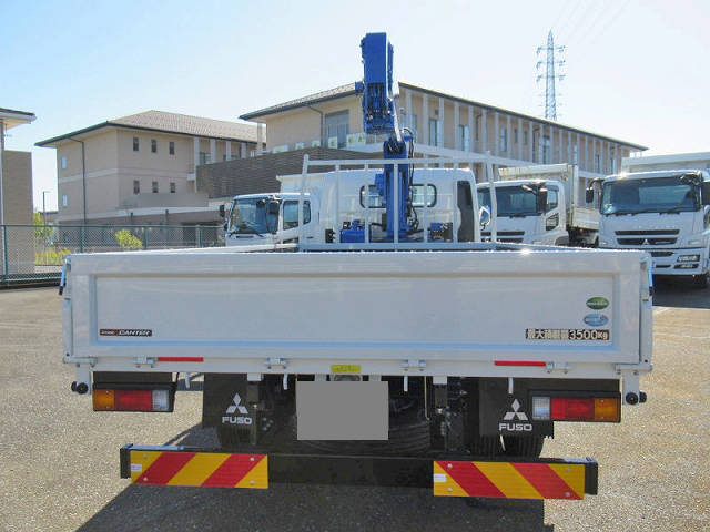 三菱ふそうキャンタークレーン5段小型（2t・3t）[写真03]