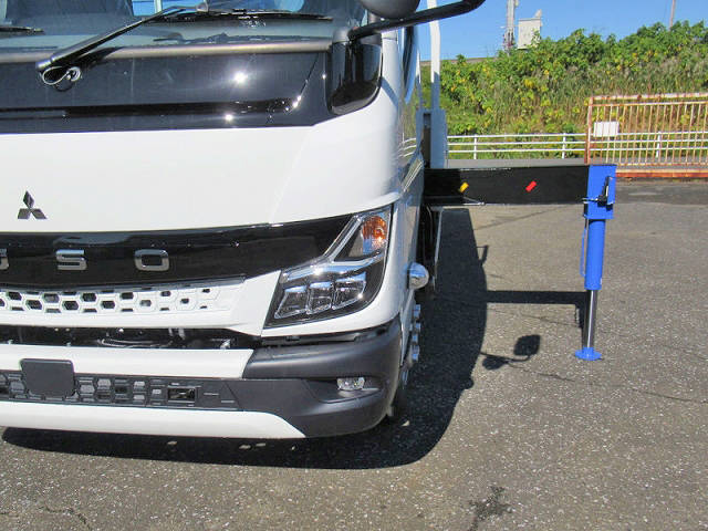 三菱ふそうキャンタークレーン5段小型（2t・3t）[写真06]