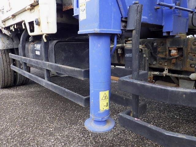 三菱ふそうキャンタークレーン3段小型（2t・3t）[写真25]