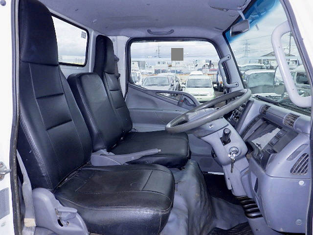 三菱ふそうキャンタークレーン3段小型（2t・3t）[写真07]