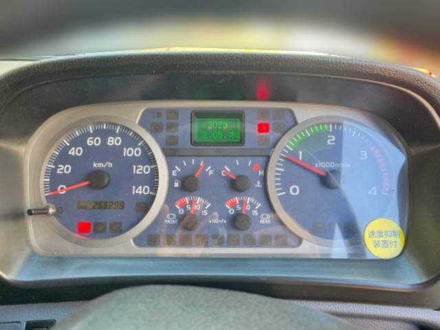 日野レンジャークレーン4段増トン（6t・8t）[写真38]