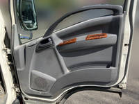 いすゞエルフアルミバン小型（2t・3t）[写真20]