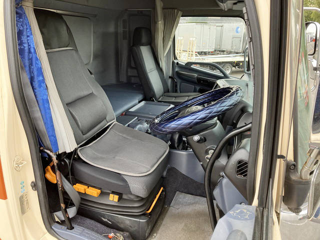 日野プロフィアクレーン3段大型（10t）[写真32]