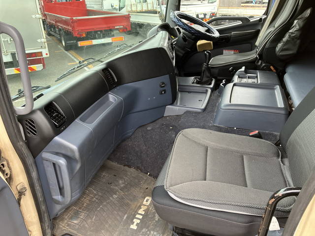 日野プロフィアクレーン3段大型（10t）[写真33]