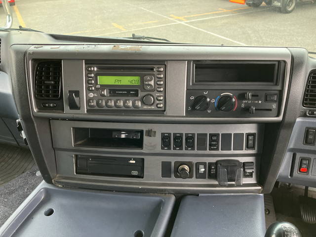 日野プロフィアクレーン3段大型（10t）[写真38]