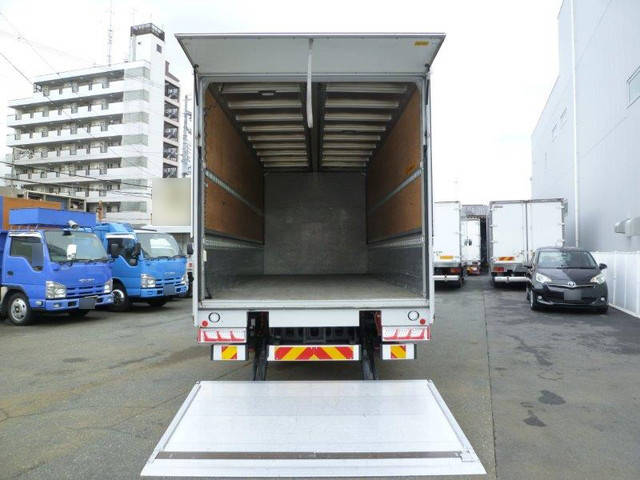 いすゞフォワードアルミウイング中型（4t）[写真10]