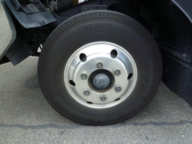 いすゞフォワードアルミウイング中型（4t）[写真18]