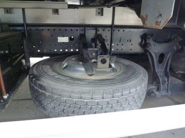 いすゞフォワードアルミウイング中型（4t）[写真22]