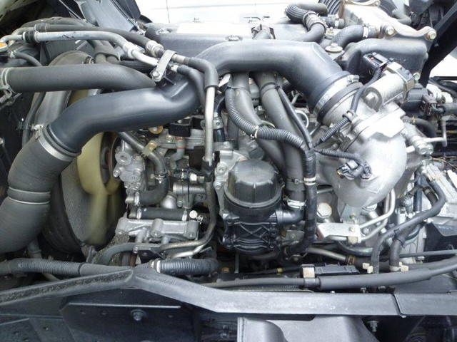 いすゞフォワードアルミウイング中型（4t）[写真24]