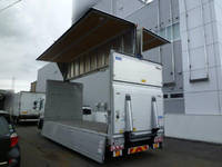 いすゞフォワードアルミウイング中型（4t）[写真02]