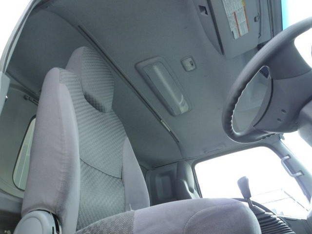 いすゞフォワードアルミウイング中型（4t）[写真31]