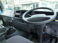 いすゞフォワードアルミウイング中型（4t）[写真33]