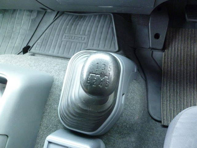 いすゞフォワードアルミウイング中型（4t）[写真35]