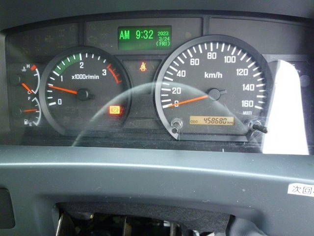 いすゞフォワードアルミウイング中型（4t）[写真39]