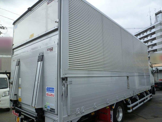 いすゞフォワードアルミウイング中型（4t）[写真04]