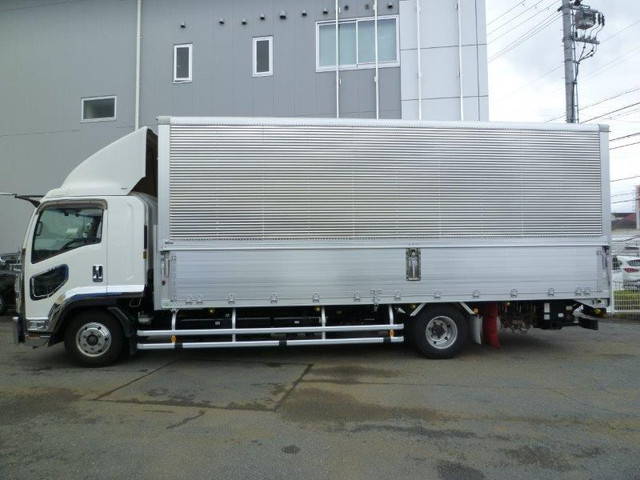 いすゞフォワードアルミウイング中型（4t）[写真06]