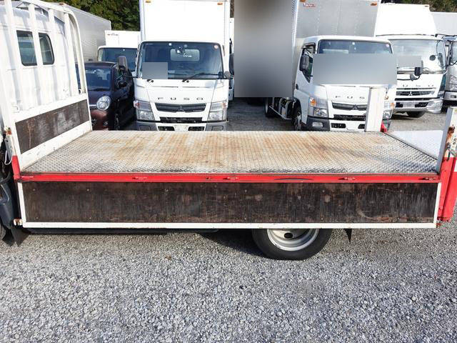 トヨタトヨエース平ボディ小型（2t・3t）[写真11]