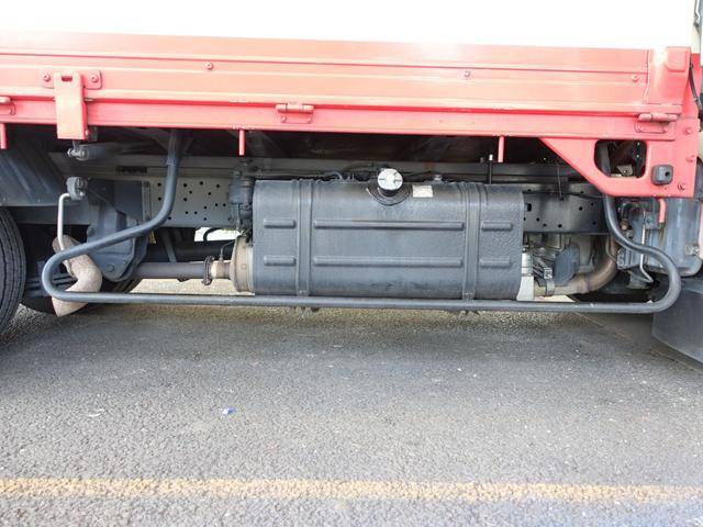 トヨタトヨエース平ボディ小型（2t・3t）[写真13]