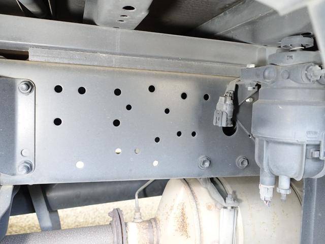 トヨタトヨエース平ボディ小型（2t・3t）[写真14]