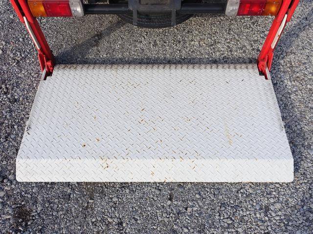 トヨタトヨエース平ボディ小型（2t・3t）[写真08]