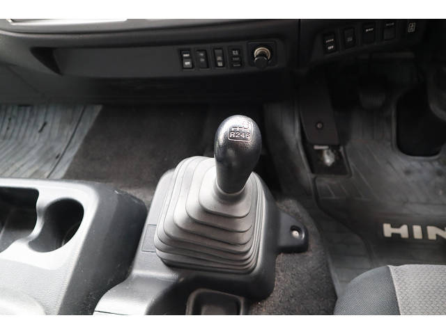 日野レンジャーアルミウイング中型（4t）[写真25]