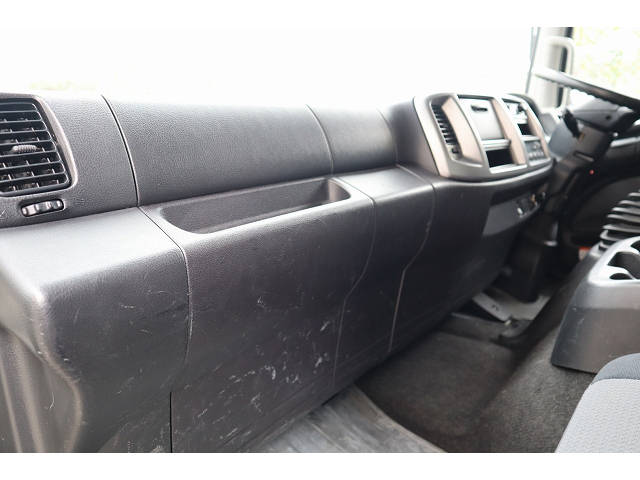 日野レンジャーアルミウイング中型（4t）[写真28]