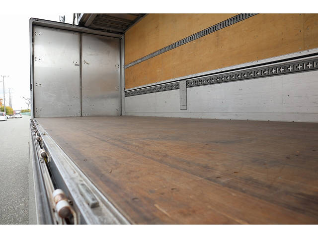 日野レンジャーアルミウイング中型（4t）[写真05]