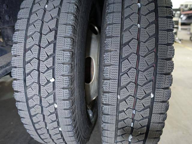 三菱ふそうキャンターアルミバン小型（2t・3t）[写真18]